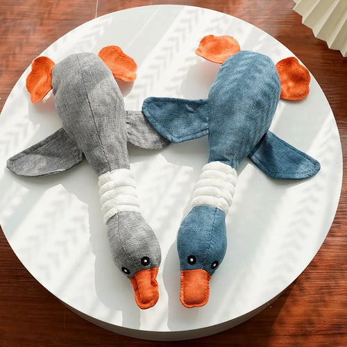 Durable Squeaky Goose Dog Toy – Soft Plush Chew Toy for Play & Teeth Cleaning